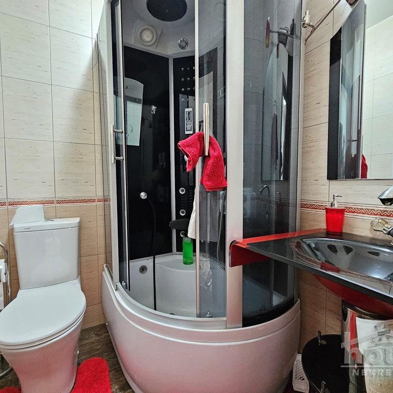 Kuća na prodaju, Popovica, Novi Sad, 388m², 1. sprat, 750.000 €