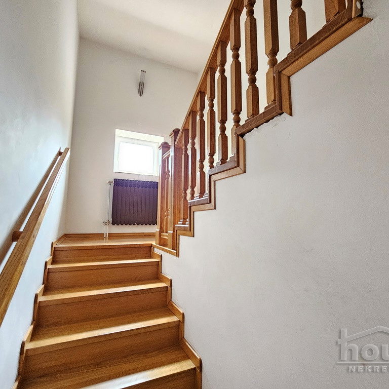 Kuća na prodaju, Popovica, Novi Sad, 388m², 1. sprat, 750.000 €