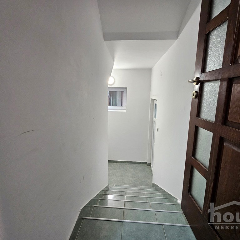 Kuća na prodaju, Popovica, Novi Sad, 388m², 1. sprat, 750.000 €