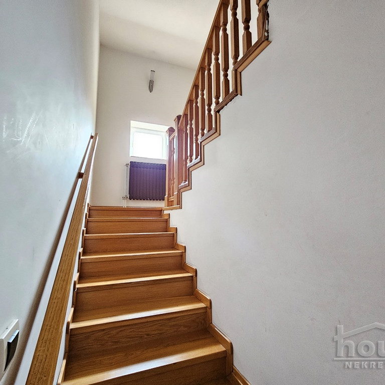 Kuća na prodaju, Popovica, Novi Sad, 388m², 1. sprat, 750.000 €