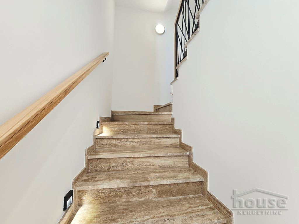 kuce-popovica-3091443-ewqtf Kuća na prodaju, Popovica, Novi Sad, 181m², 2. sprat, 499.000 €