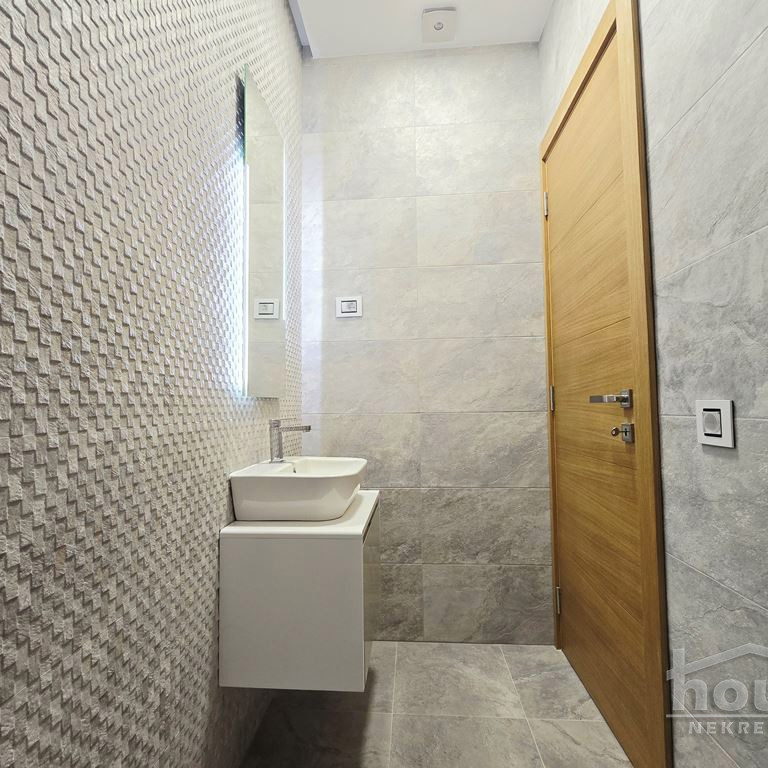 Kuća Prodaja Novi Sad  181 m2