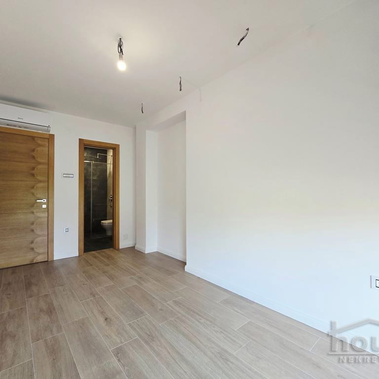 Kuća na prodaju, Popovica, Novi Sad, 181m², 2. sprat, 499.000 €