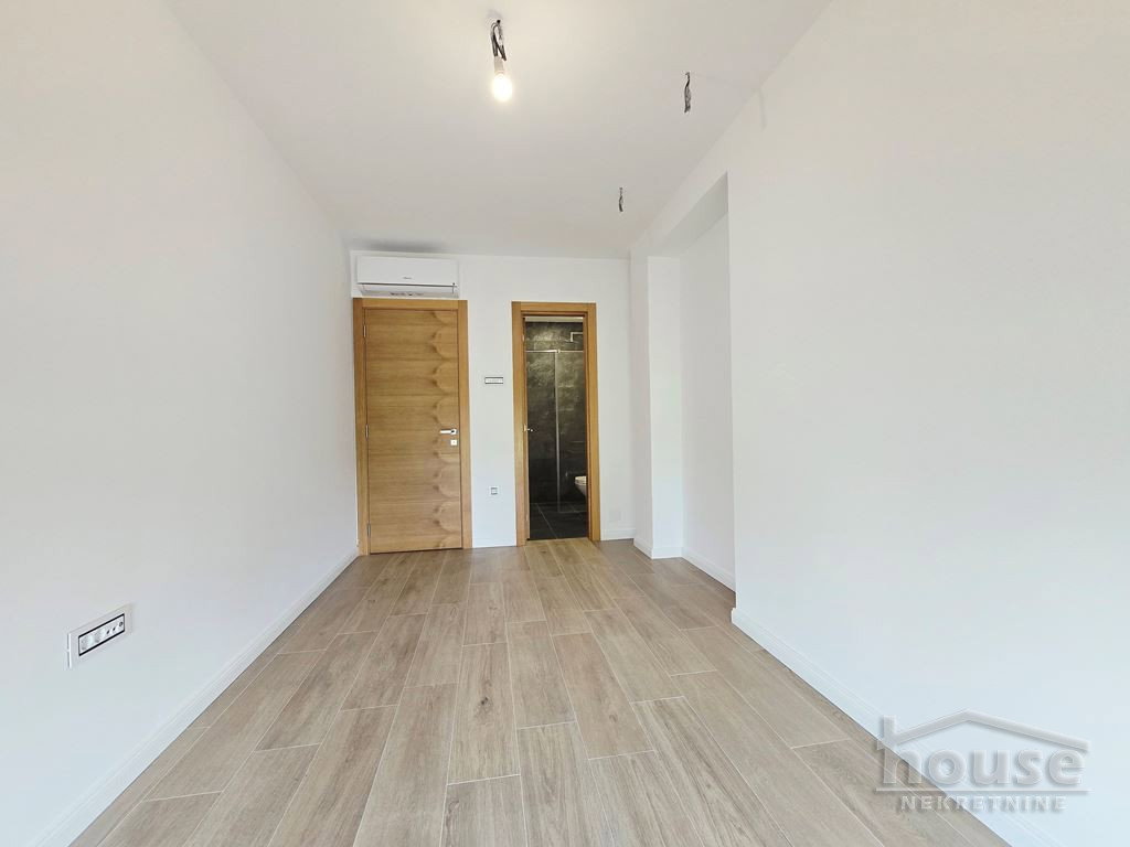 kuce-popovica-3091443-x4bdx Kuća na prodaju, Popovica, Novi Sad, 181m², 2. sprat, 499.000 €