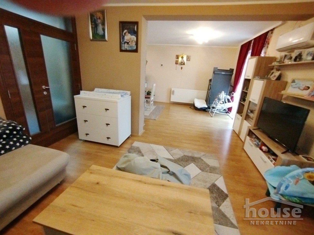 kuce-rumenaCki-put-3046520-8y4jn Kuća na prodaju, Sajlovo, Novi Sad, 181m², 1. sprat, 216.500 €