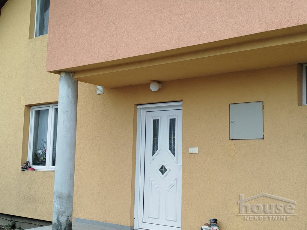 kuce-rumenaCki-put-3046520-ng0iv Kuća na prodaju, Sajlovo, Novi Sad, 181m², 1. sprat, 216.500 €