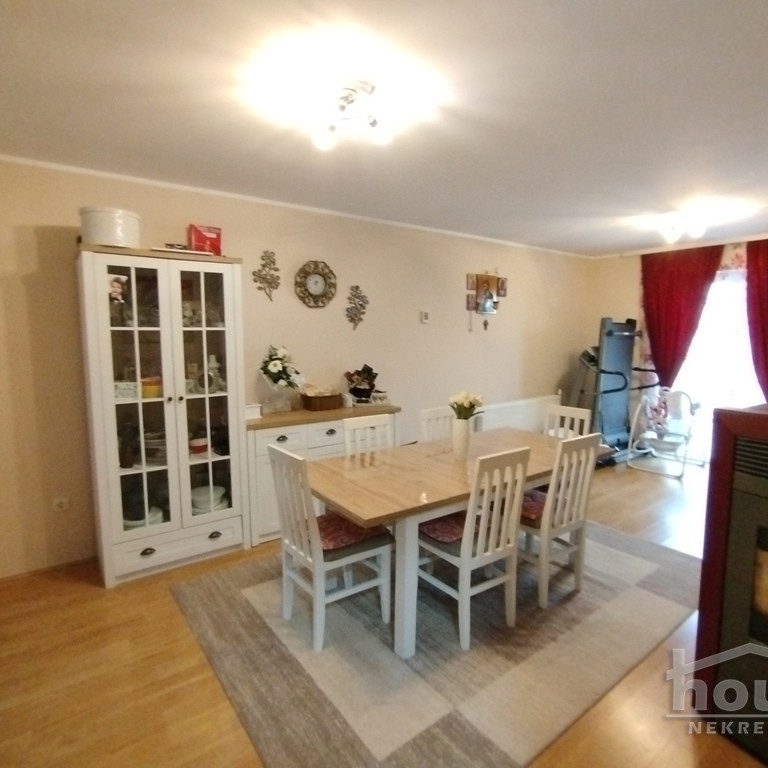 Kuća Prodaja Novi Sad  181 m2