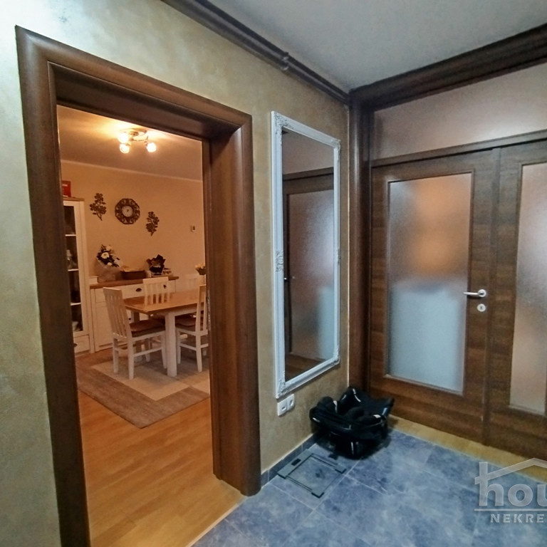 Kuća Prodaja Novi Sad  181 m2