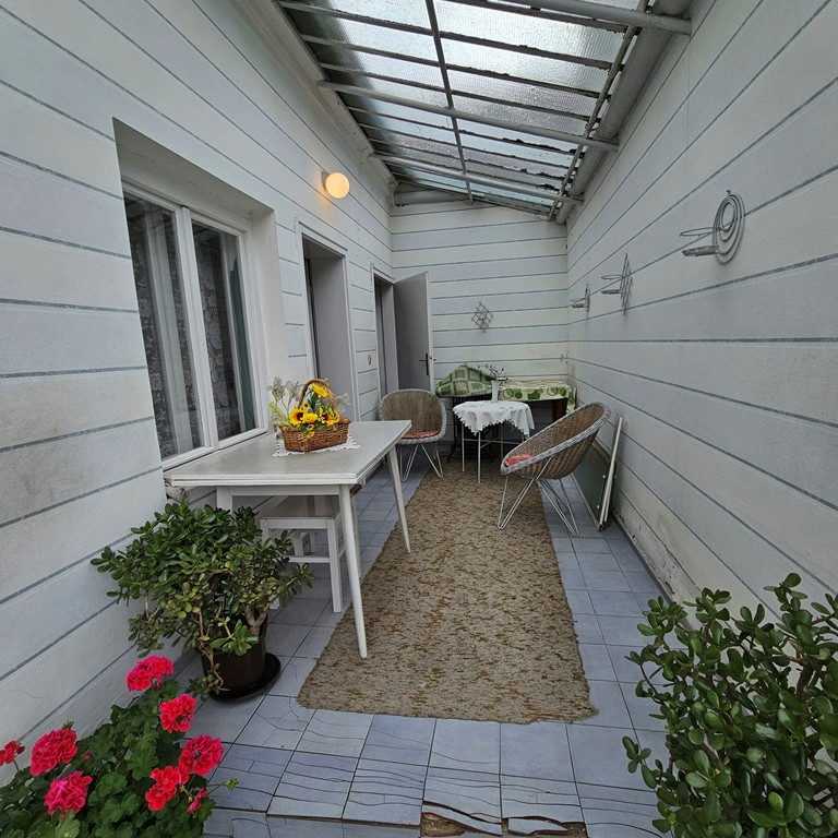 Kuća na prodaju, Salajka, Novi Sad, 172m², Prizemlje, 325.000 €