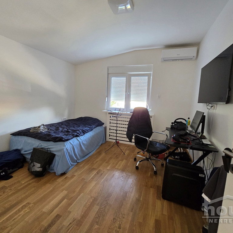 Kuća na prodaju, Salajka, Novi Sad, 266m², 350.000 €