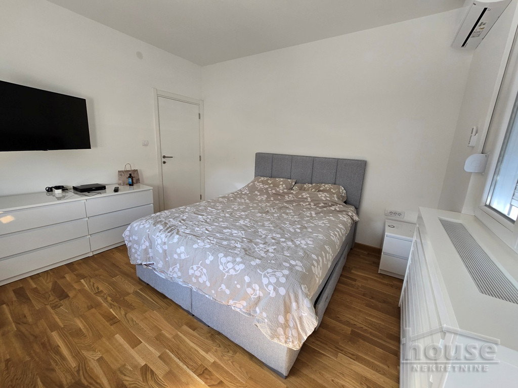 Kuća Prodaja Novi Sad  266 m2