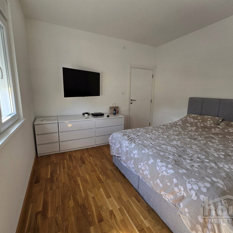 Kuća Prodaja Novi Sad  266 m2