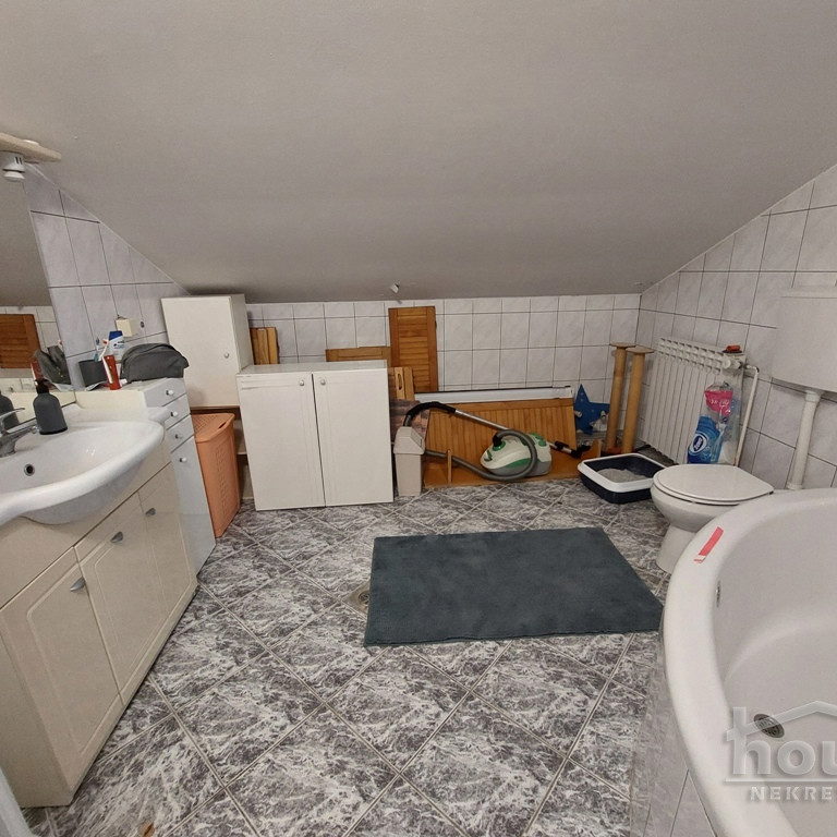 Kuća na prodaju, Sremska Kamenica, Novi Sad, 230m², Prizemlje, 226.000 €