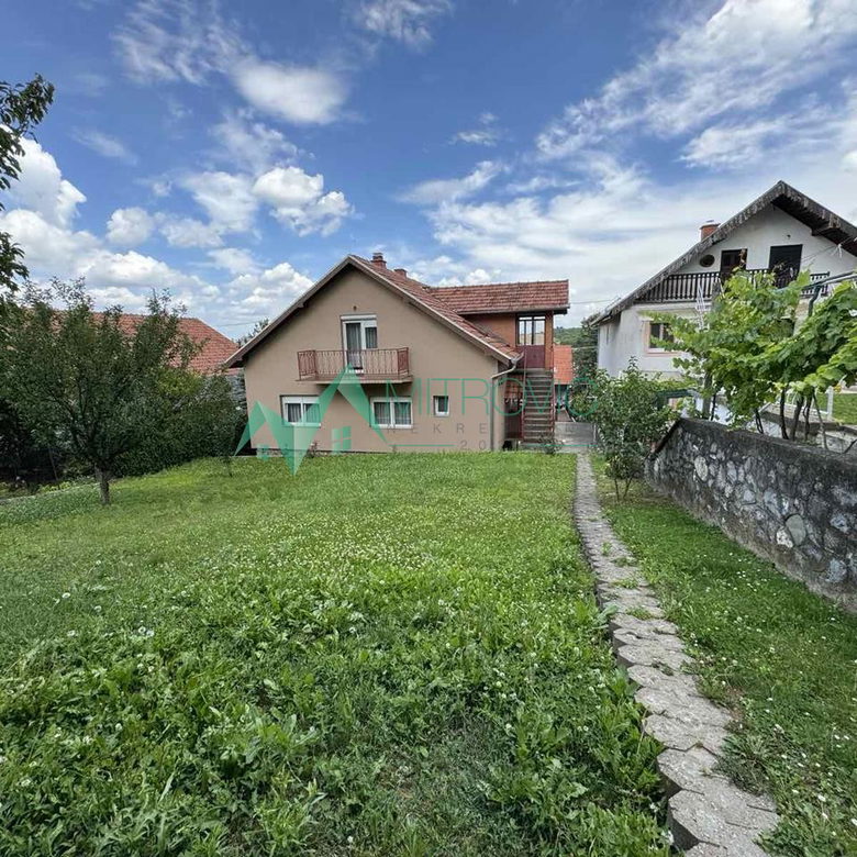 Kuća na prodaju, Sremski Karlovci, 114m², 257.500 €