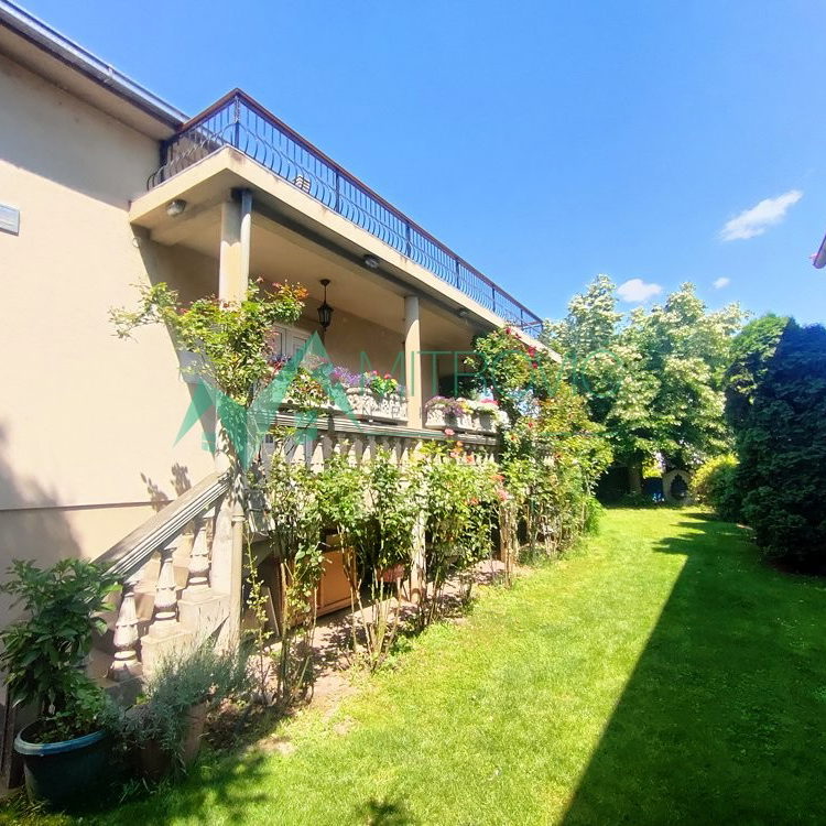 Kuća na prodaju, Stari Banovci, Stara Pazova, 260m², 360.500 €