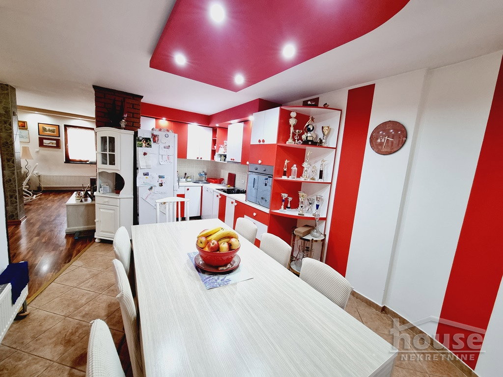 kuce-stari-ledinci-3046540-3y3tc Kuća na prodaju, Ledinci, Novi Sad, 180m², 226.600 €