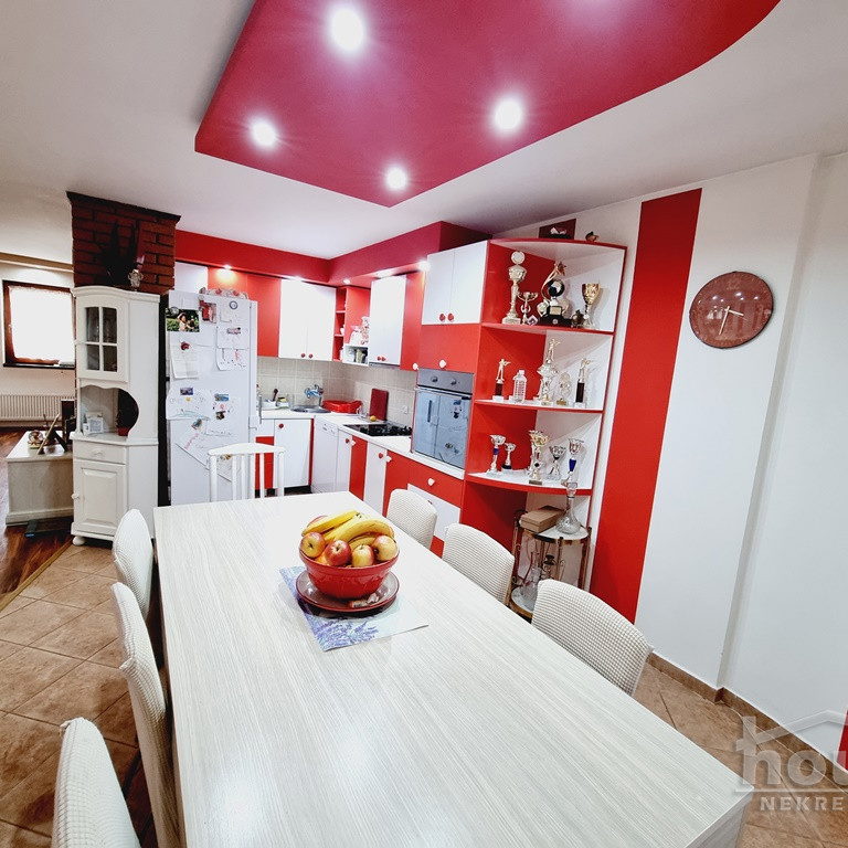 Kuća na prodaju, Ledinci, Novi Sad, 180m², 226.600 €