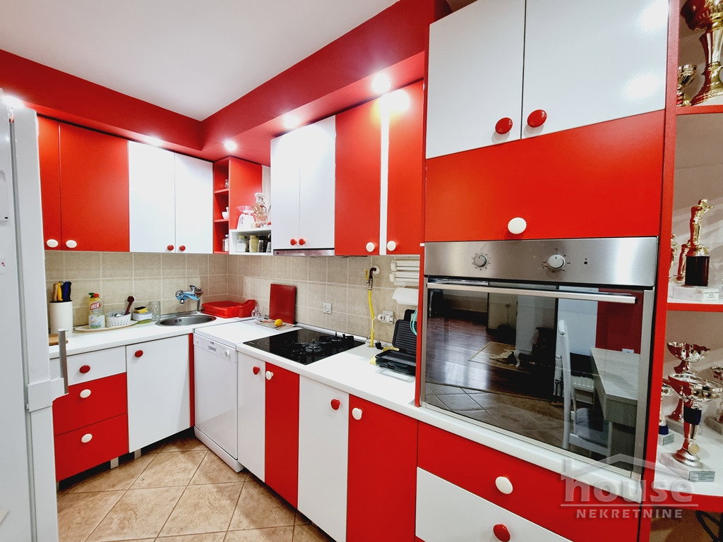 kuce-stari-ledinci-3046540-9enk1 Kuća na prodaju, Ledinci, Novi Sad, 180m², 226.600 €