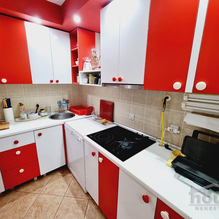 Kuća na prodaju, Ledinci, Novi Sad, 180m², 226.600 €