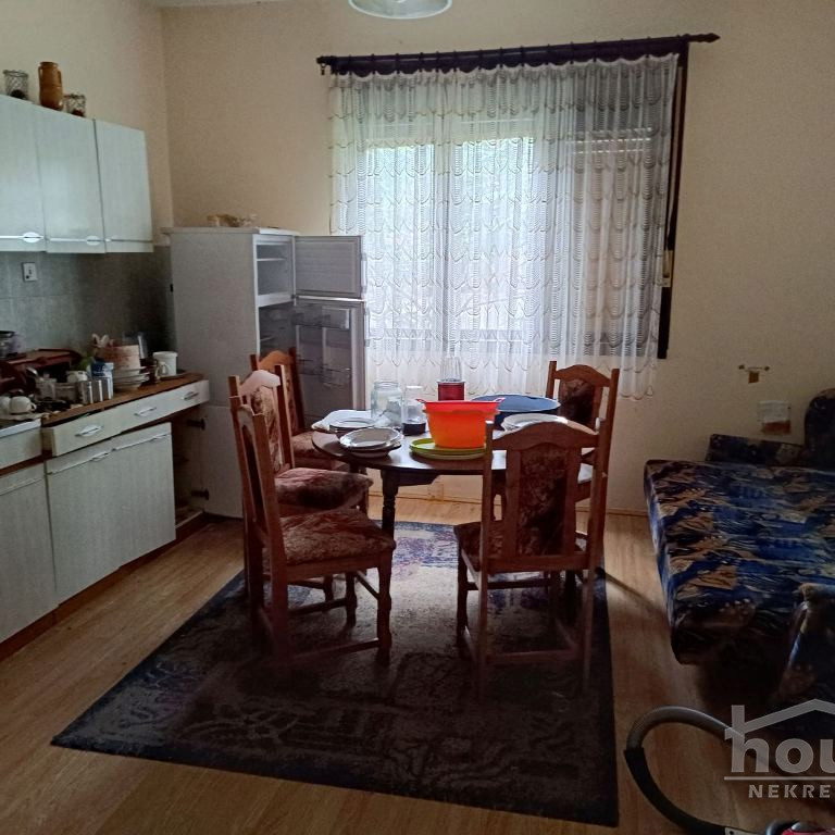 Kuća Prodaja Novi Sad  220 m2