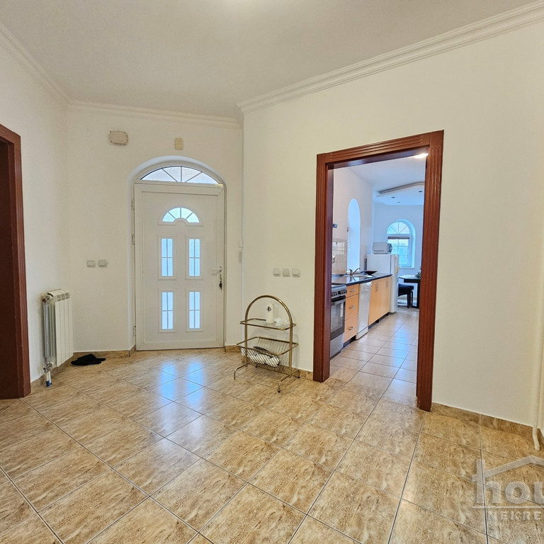 Kuća na prodaju, Tatarsko Brdo, Novi Sad, 338m², 1. sprat, 700.000 €