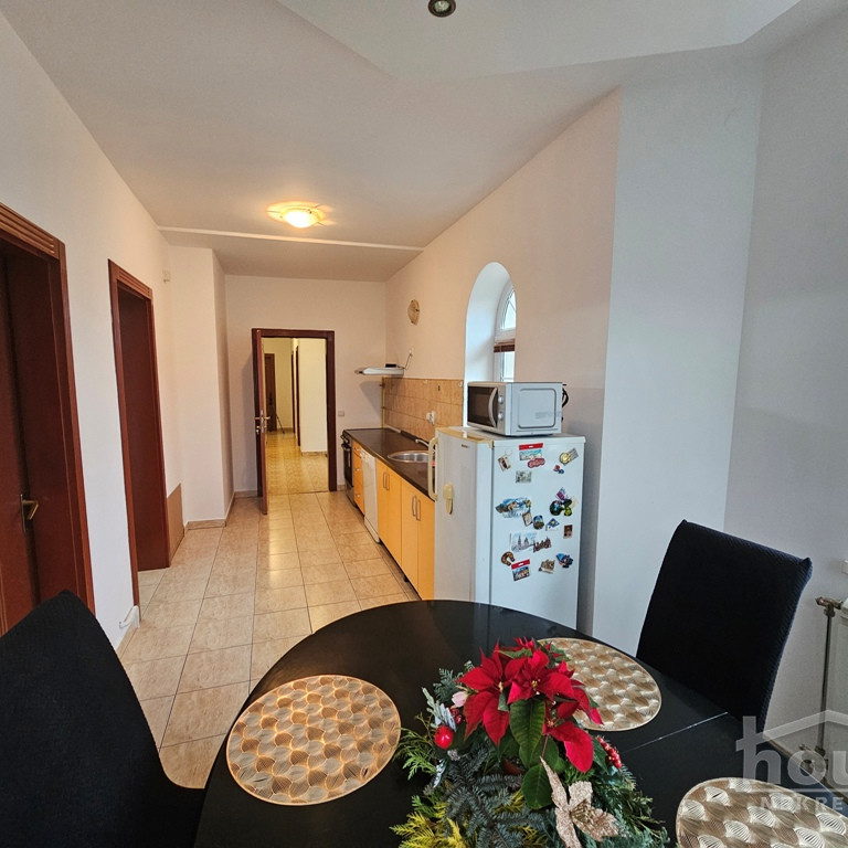 Kuća na prodaju, Tatarsko Brdo, Novi Sad, 338m², 1. sprat, 700.000 €
