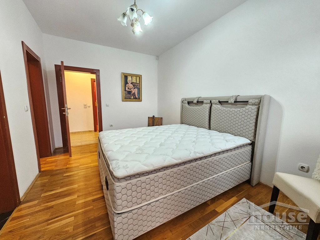 kuce-tatarsko-brdo-3046461-b9mko Kuća na prodaju, Tatarsko Brdo, Novi Sad, 338m², 1. sprat, 700.000 €