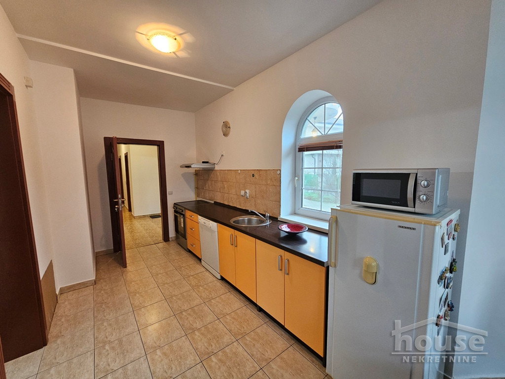 kuce-tatarsko-brdo-3046461-n5dlw Kuća na prodaju, Tatarsko Brdo, Novi Sad, 338m², 1. sprat, 700.000 €
