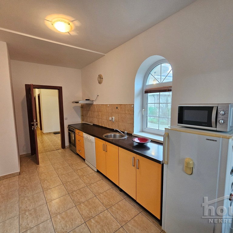 Kuća na prodaju, Tatarsko Brdo, Novi Sad, 338m², 1. sprat, 700.000 €