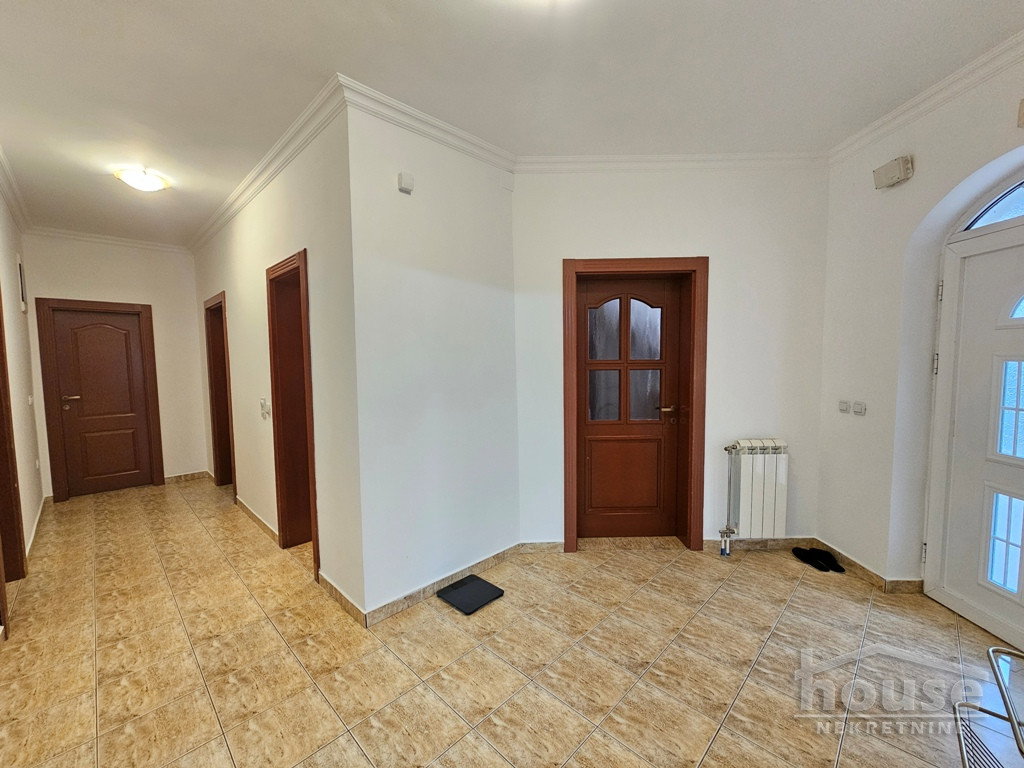 kuce-tatarsko-brdo-3046461-o20gg Kuća na prodaju, Tatarsko Brdo, Novi Sad, 338m², 1. sprat, 700.000 €