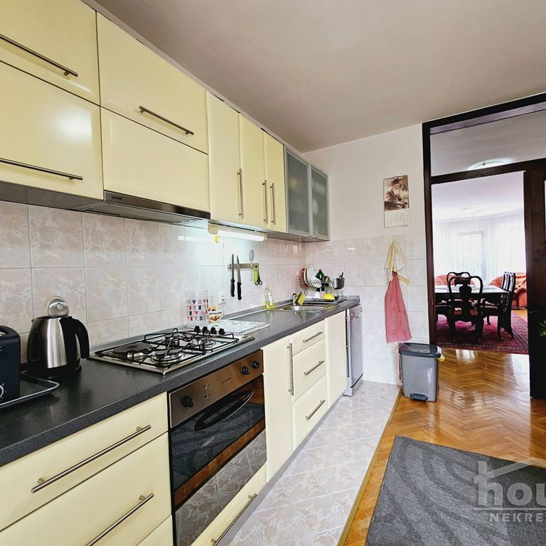 Kuća Prodaja Novi Sad  210 m2
