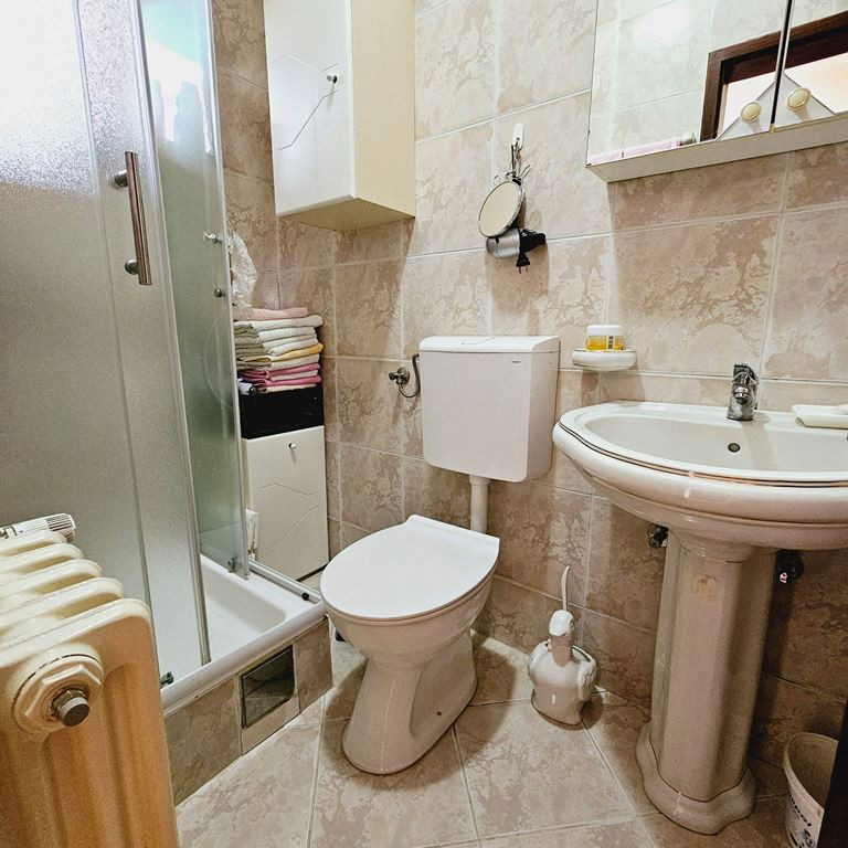 Kuća Prodaja Novi Sad  210 m2