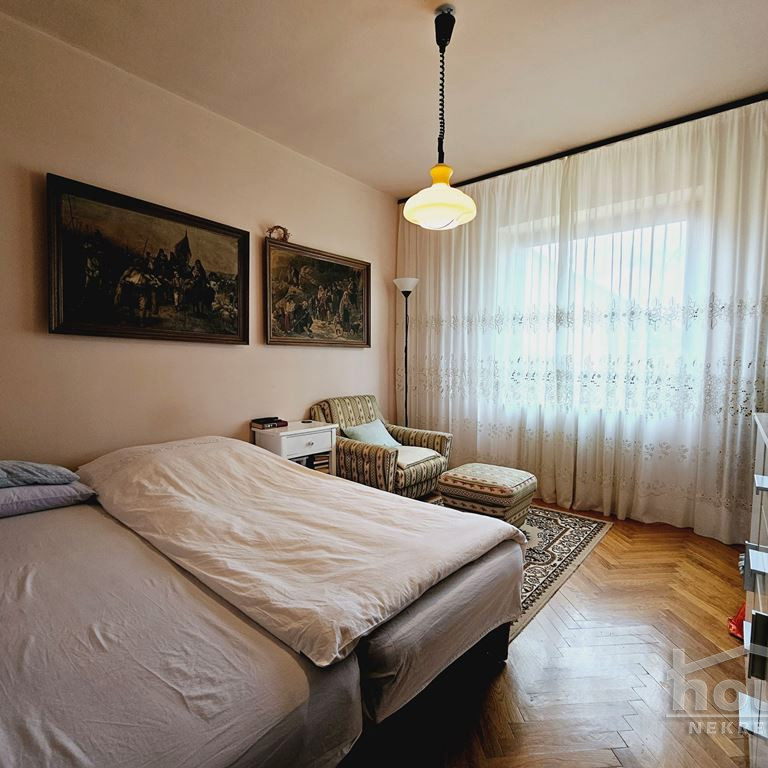 Kuća na prodaju, Tatarsko Brdo, Novi Sad, 210m², 1. sprat, 470.000 €