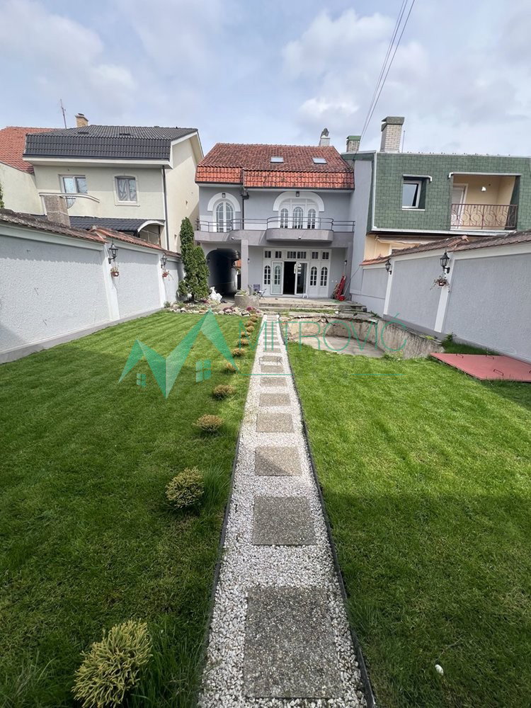 Kuća na prodaju, Telep, Novi Sad, 435m², 650.000 €