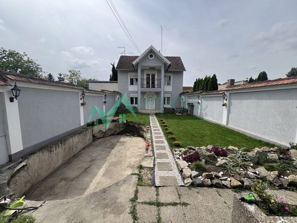 Kuća Prodaja Novi Sad  435 m2
