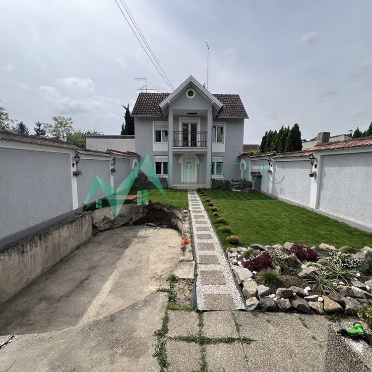 Kuća Prodaja Novi Sad  435 m2