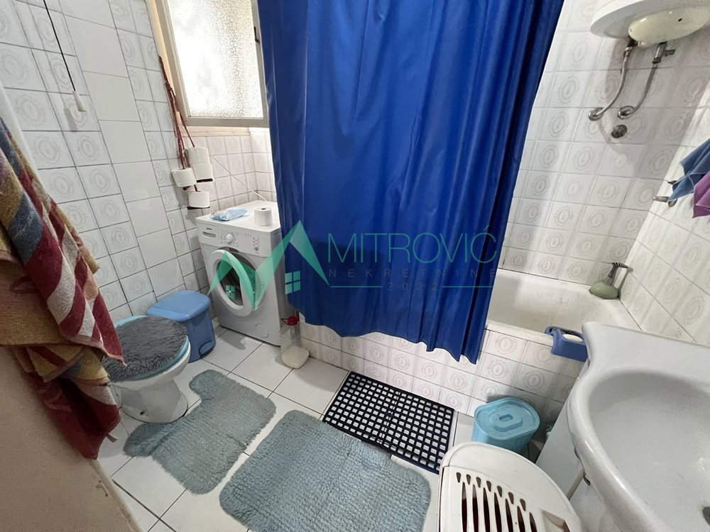 Kuća Prodaja Novi Sad  234 m2