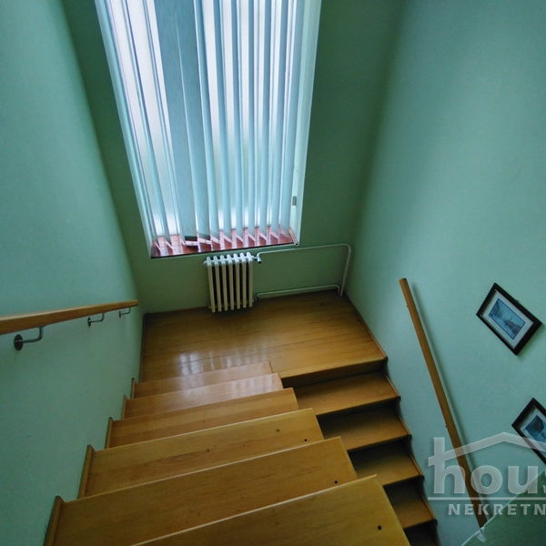 Kuća Prodaja Novi Sad  300 m2