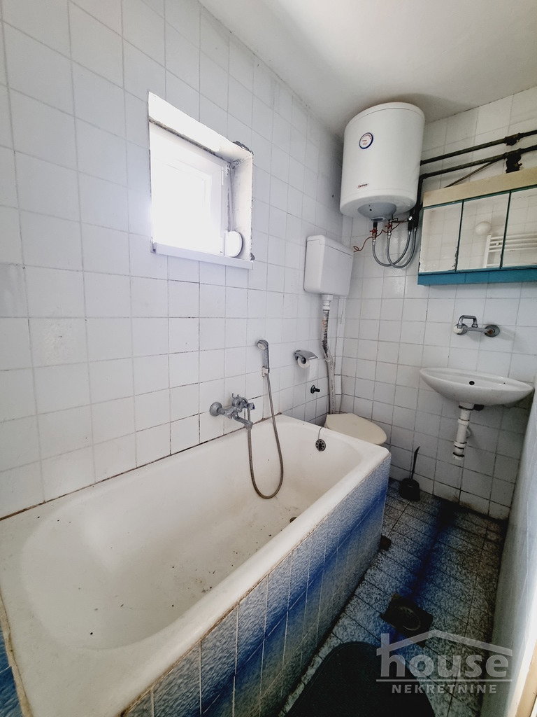 kuce-torine-3046485-4o5b1 Kuća na prodaju, Torine, Novi Sad, 150m², 150.000 €