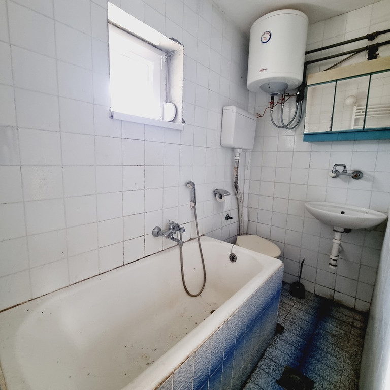 Kuća na prodaju, Torine, Novi Sad, 150m², 150.000 €