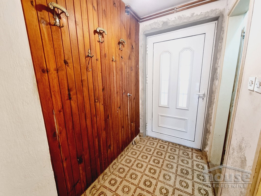 kuce-torine-3046485-g5t8s Kuća na prodaju, Torine, Novi Sad, 150m², 150.000 €