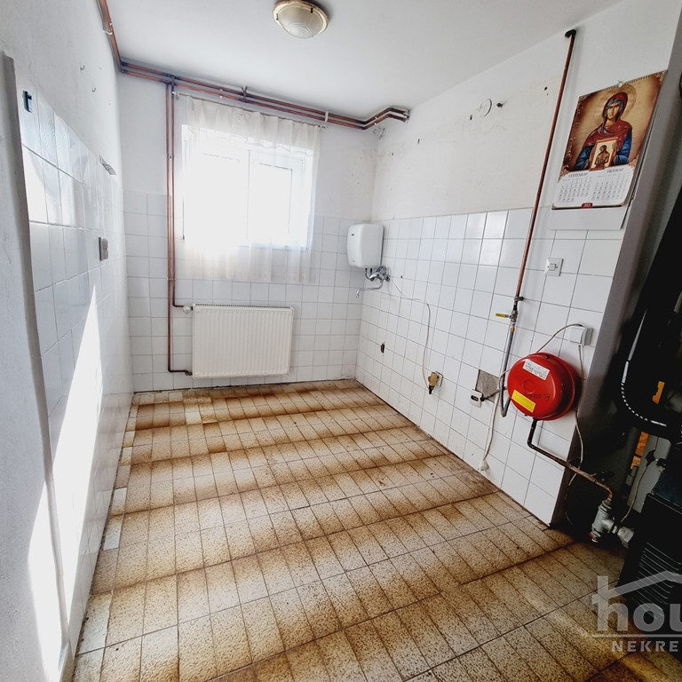 Kuća na prodaju, Torine, Novi Sad, 150m², 150.000 €