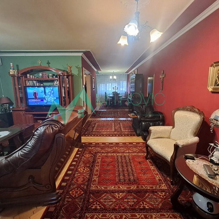 Kuća na prodaju, Trandžament, Novi Sad, 250m², 515.000 €
