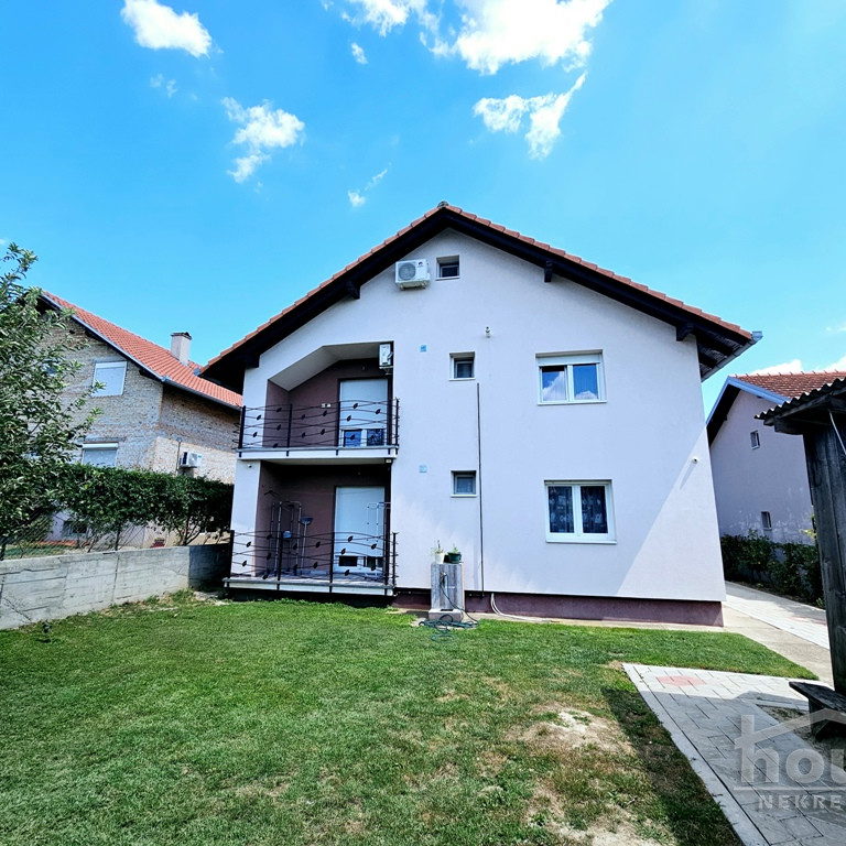 Kuća Prodaja Novi Sad  270 m2