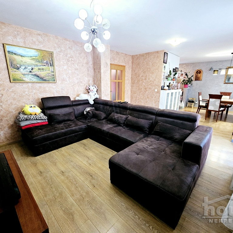 Kuća Prodaja Novi Sad  270 m2