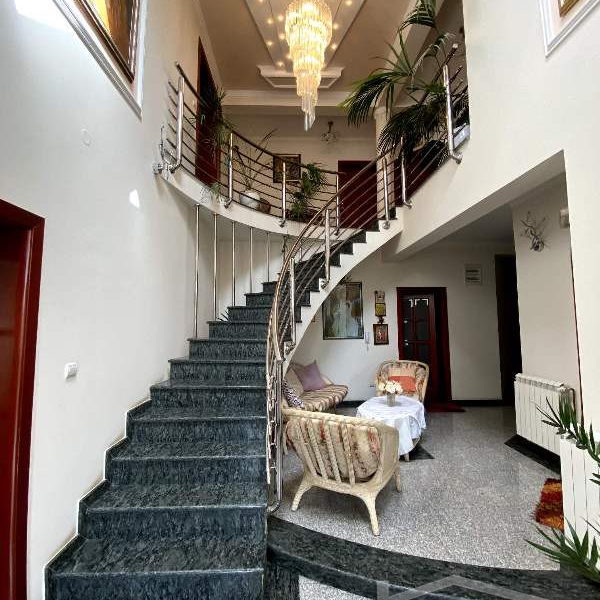 Kuća na prodaju, Veternička Rampa, Novi Sad, 304m², 721.000 €