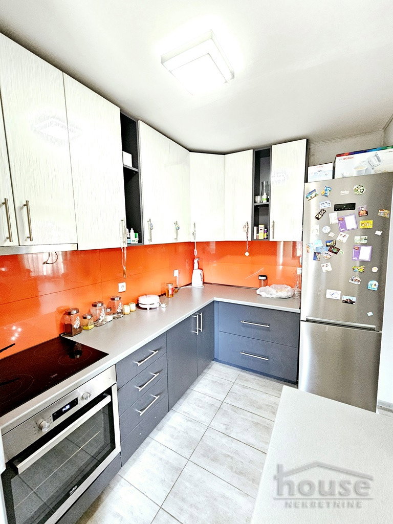 kuce-veternik-3046750-jyysf Kuća na prodaju, Veternik, Novi Sad, 463m², 450.000 €