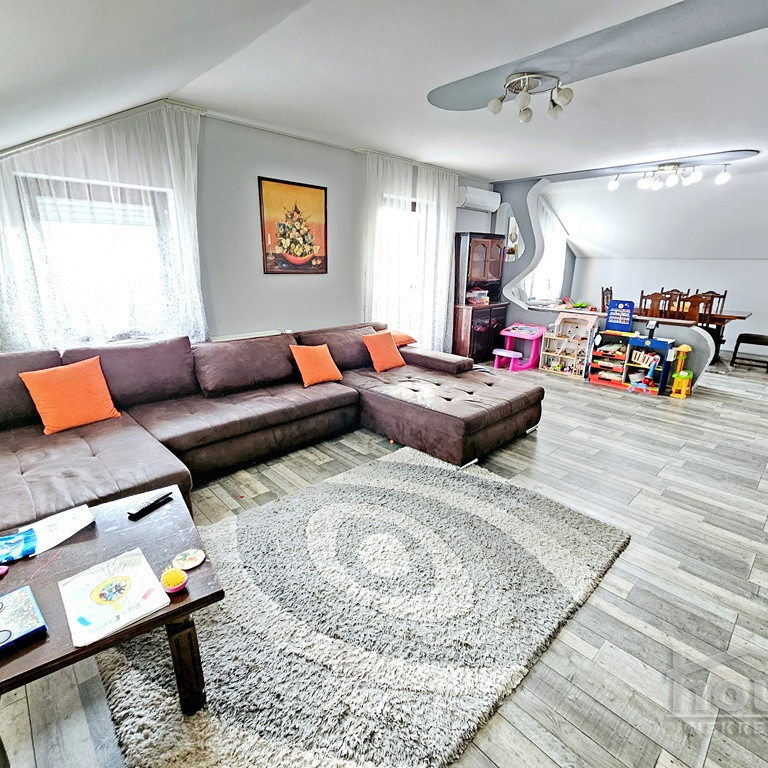 Kuća na prodaju, Veternik, Novi Sad, 463m², 450.000 €