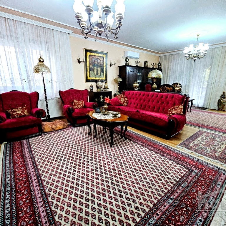 Kuća Prodaja Novi Sad  463 m2