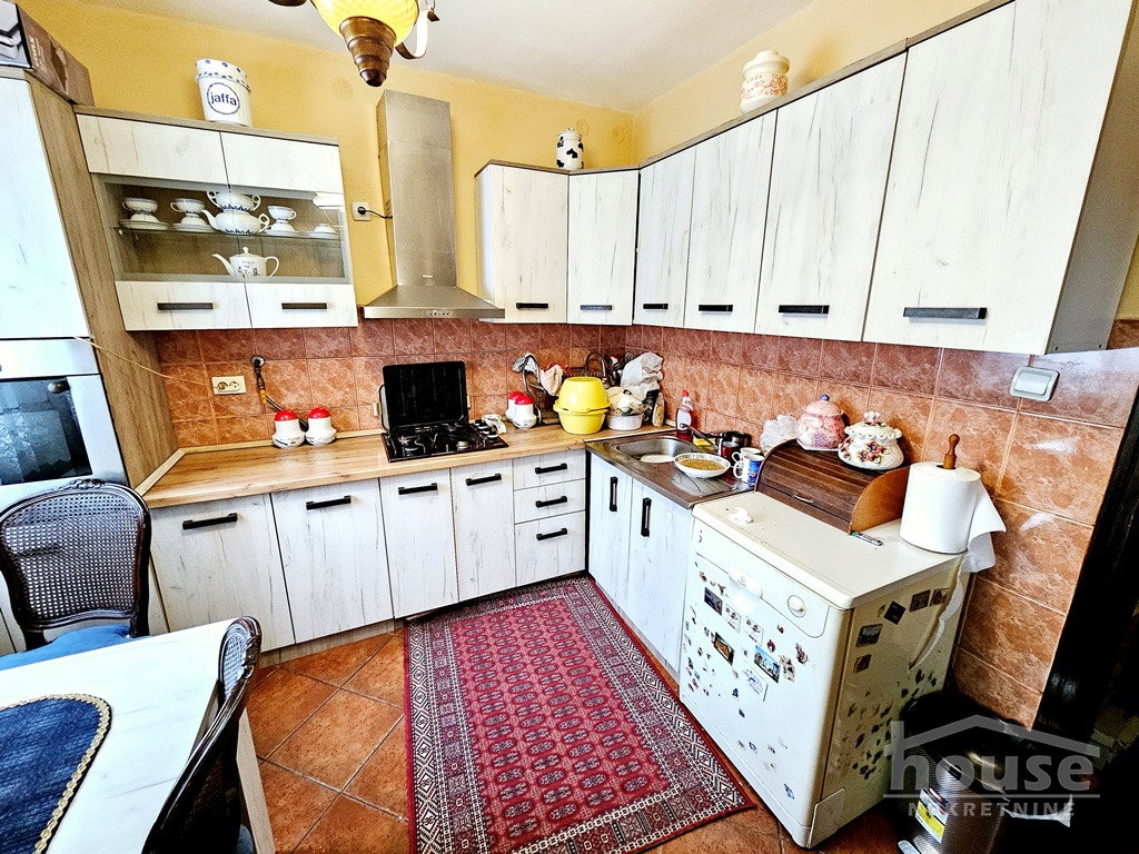 kuce-veternik-3046750-ypq3b Kuća na prodaju, Veternik, Novi Sad, 463m², 450.000 €
